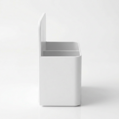 Magnetic chalk holder