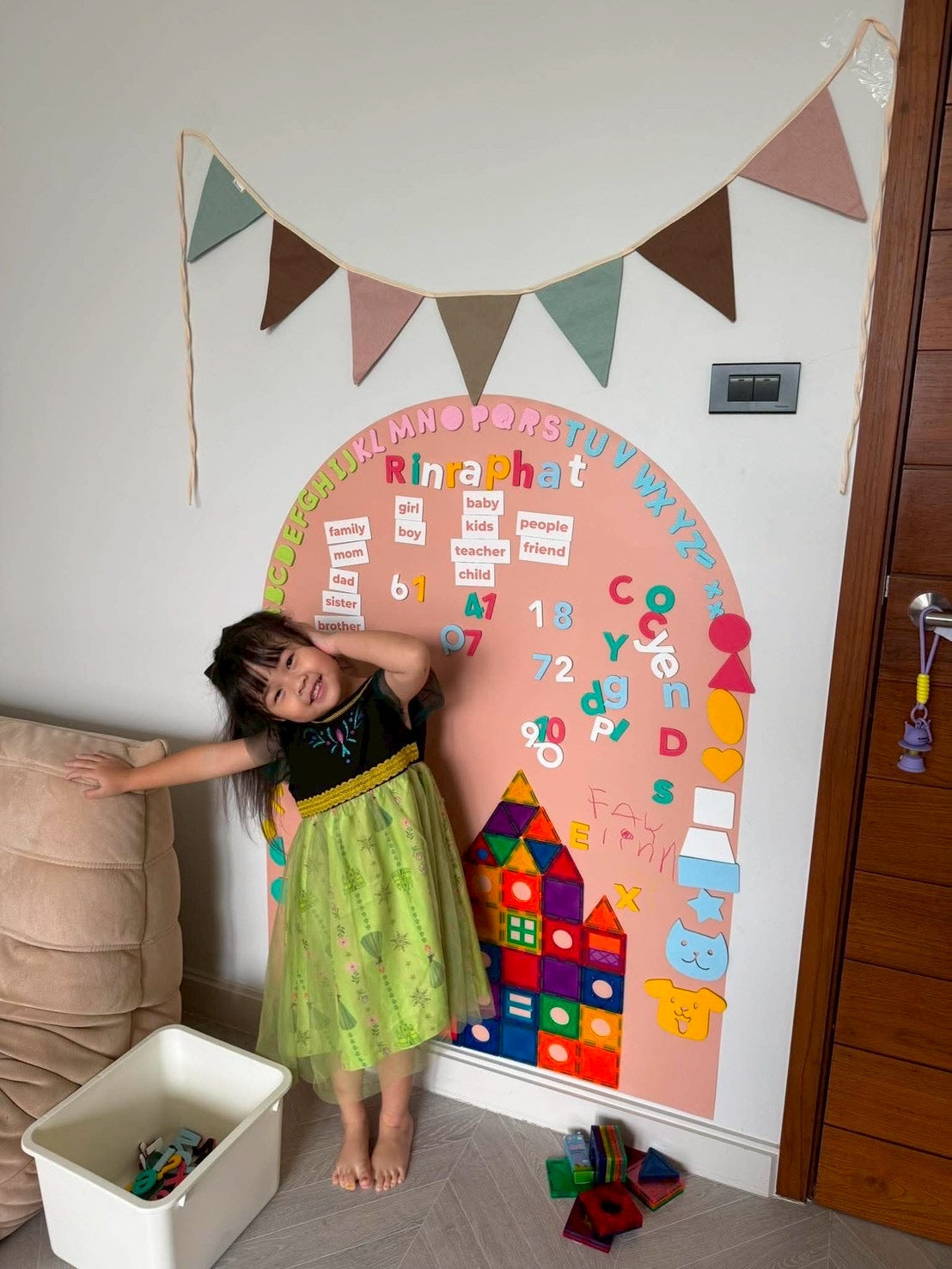 Ultra Mag Small play wall  39"x24" (100cmx60cm) removable & Repositionable